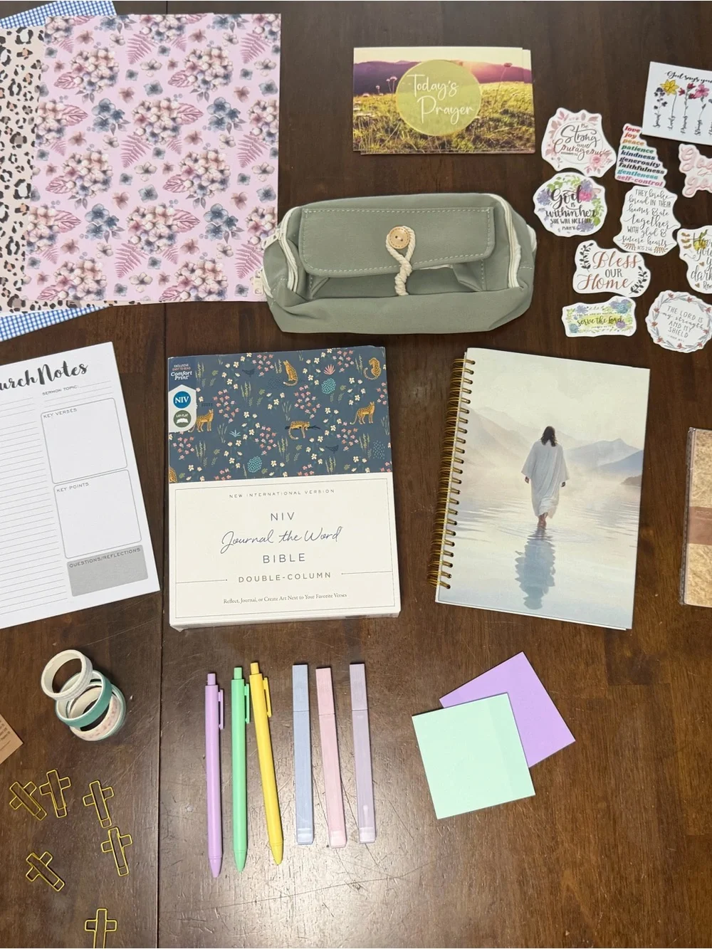 NEW Christian Bible Journaling Gift Set. NIV Bible + 20+ accessories